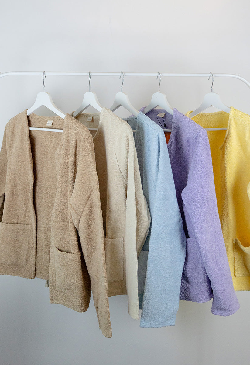 Fliederfarbene Frotteejacke