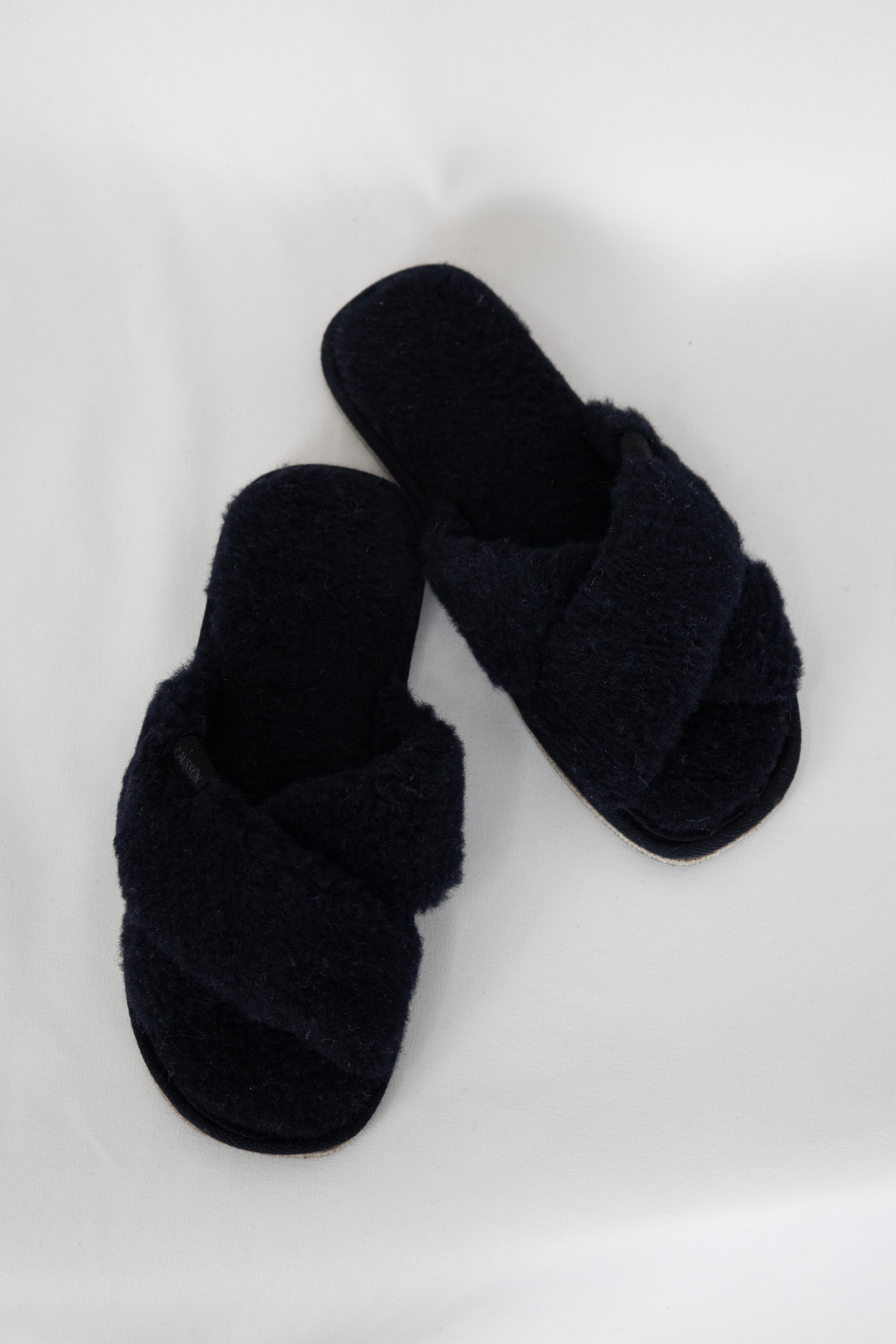 Yvette Fluffy Navy