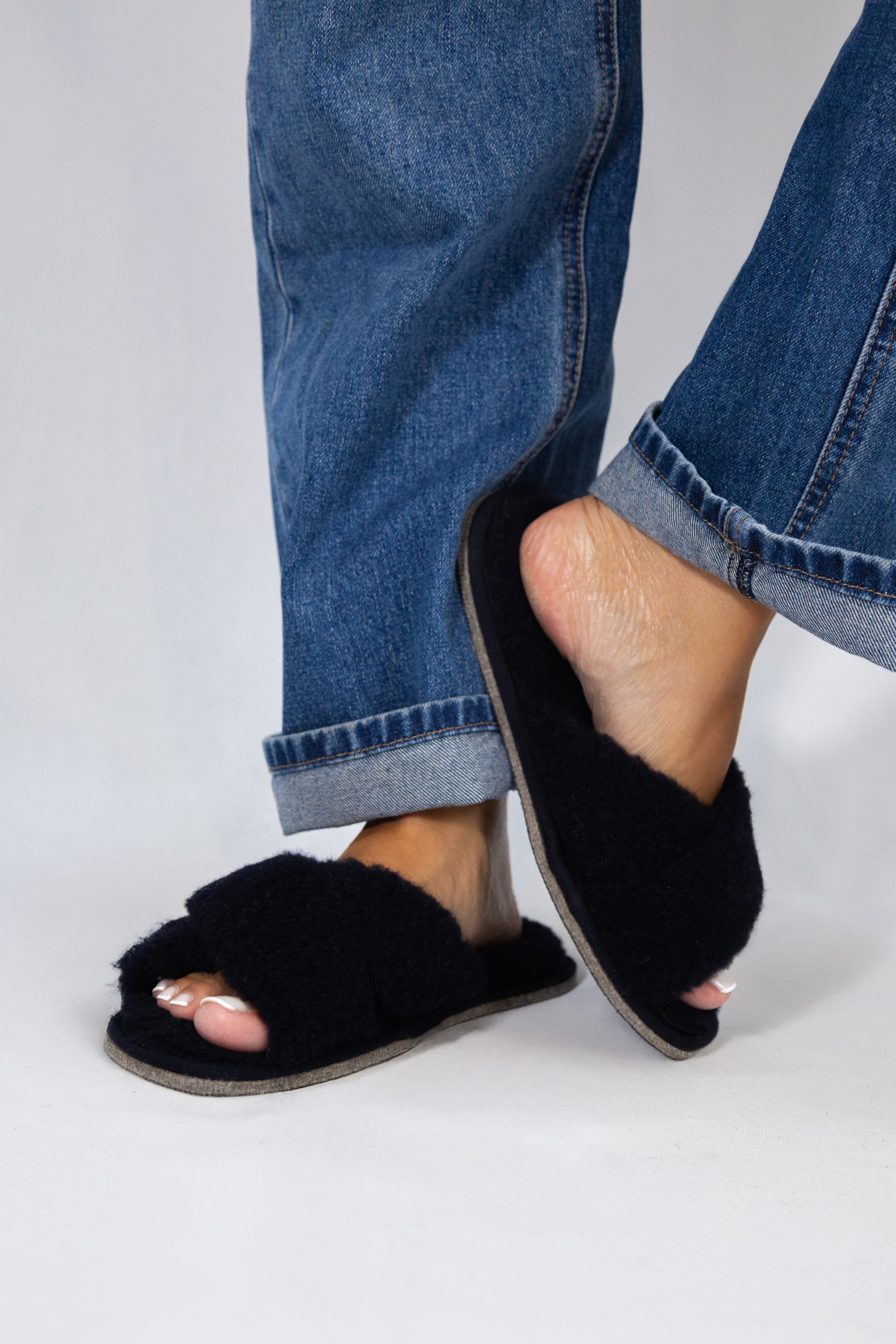 Yvette Fluffy Navy